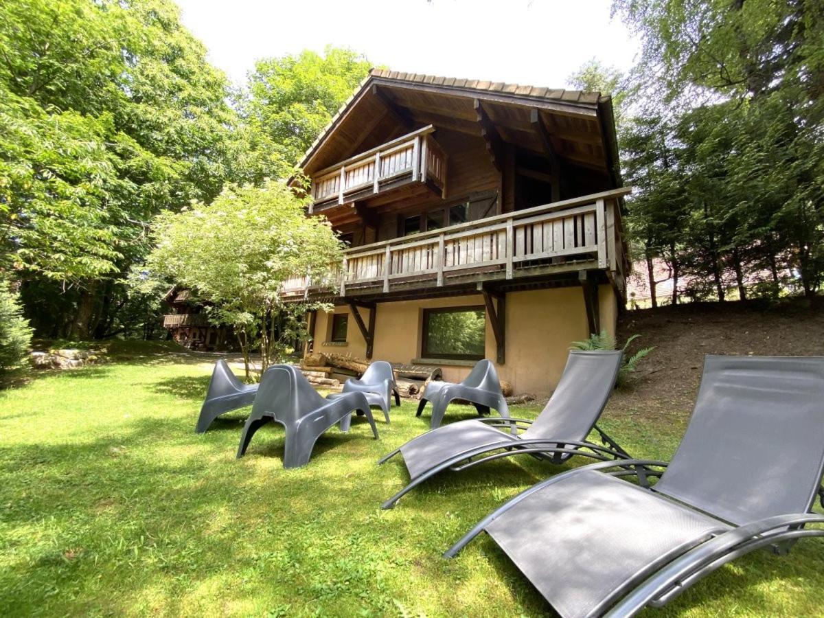 Le Renard En Bois La Bresse